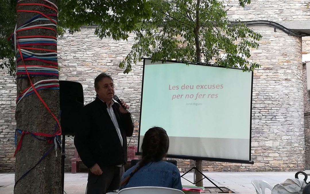 El membre fundador de Greenpeace Jordi Bigues que parlarà sobre l’impacte dels plàstic i residus urbans en el medi.